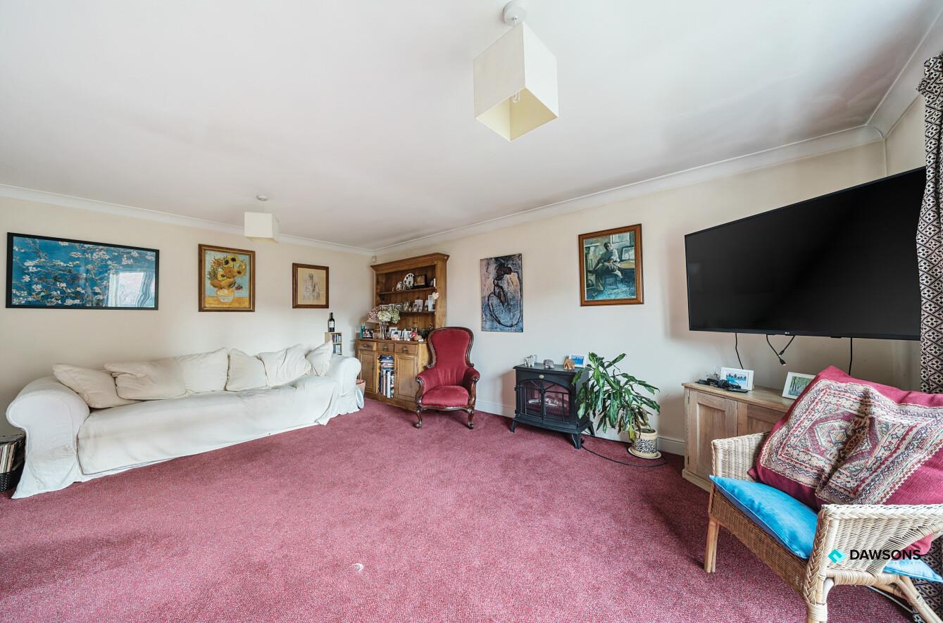 Oak Tree Close, West Cross, Swansea, SA3 5RW